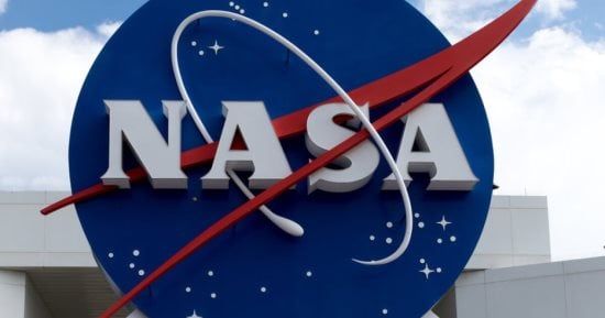 You are currently viewing وكالة ناسا تكشف تفاصيل اصطدام جسم فضائي بمنزل في فلوريدا الأمريكية