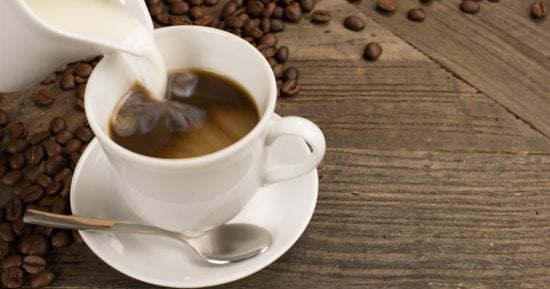 You are currently viewing لا تقلق.. 4 آثار جانبية للإفراط في تناول الشاي والقهوة