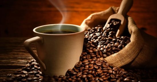 Read more about the article لتعزيز طاقتك قبل التمرين، جرب تناول وجبة خفيفة من القهوة والموز